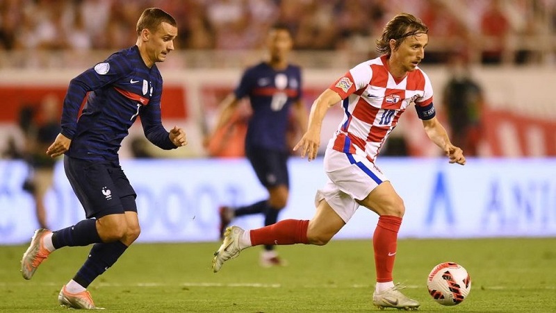 Luka Modrić dobio je prigodni dres za 150. utakmicu koju je predstavila Hrvatska